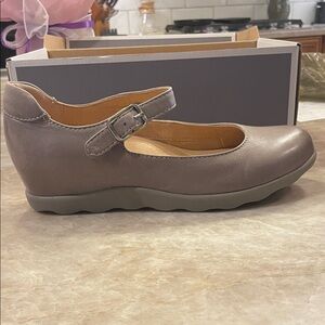 Dansko Marcella Burnished Nubuck Mary Jane Wedge Shoes. 37